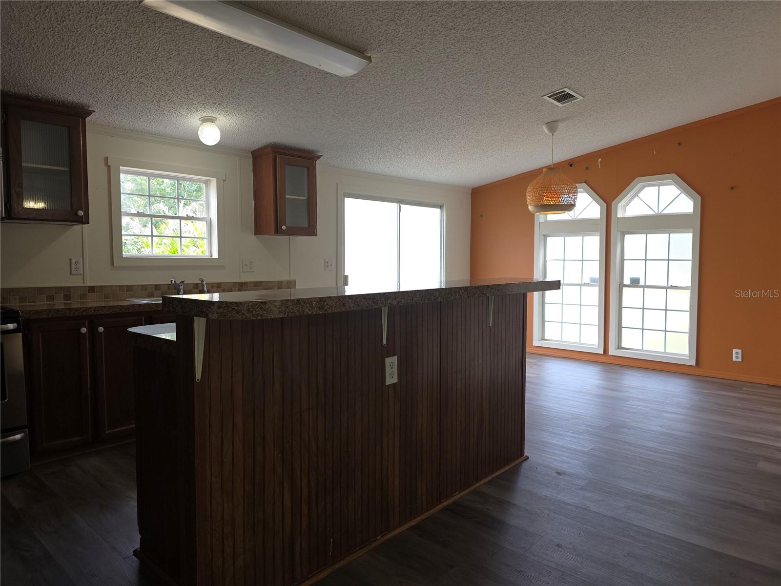 1020 BRINWOOD DR — photo 10