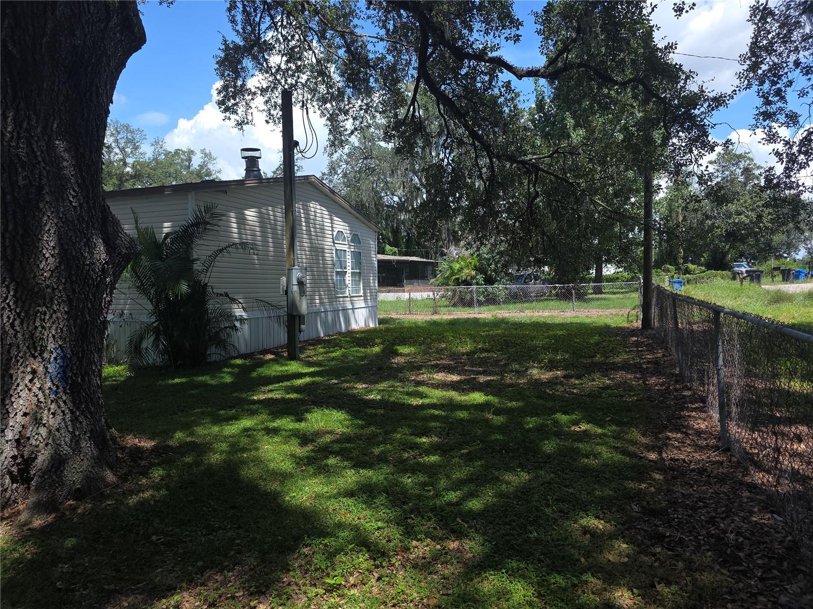 1020 BRINWOOD DR — photo 4