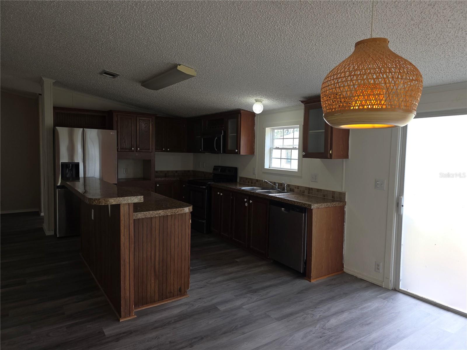 1020 BRINWOOD DR — photo 12