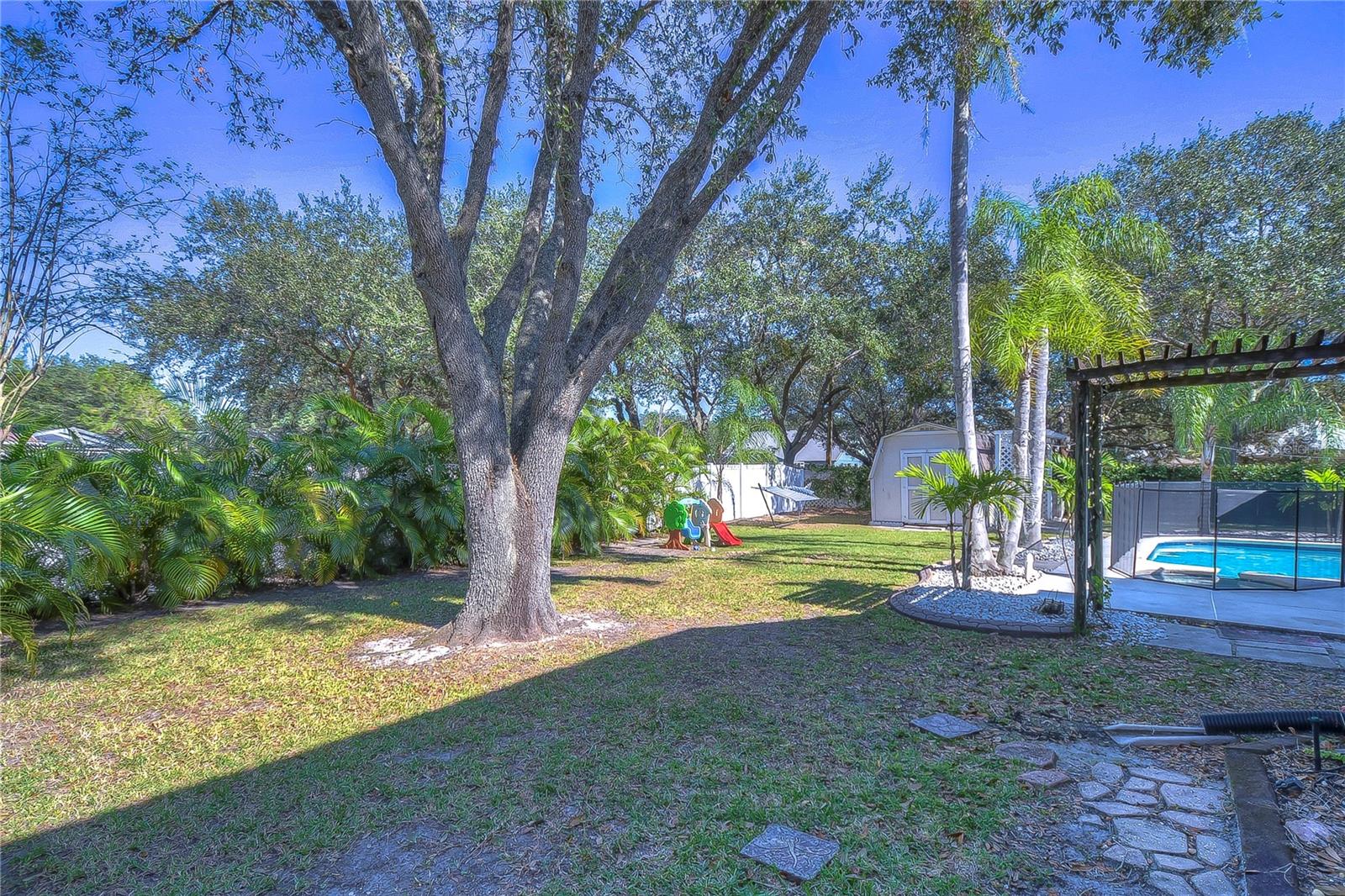 9502 SUNNYOAK DR — photo 27