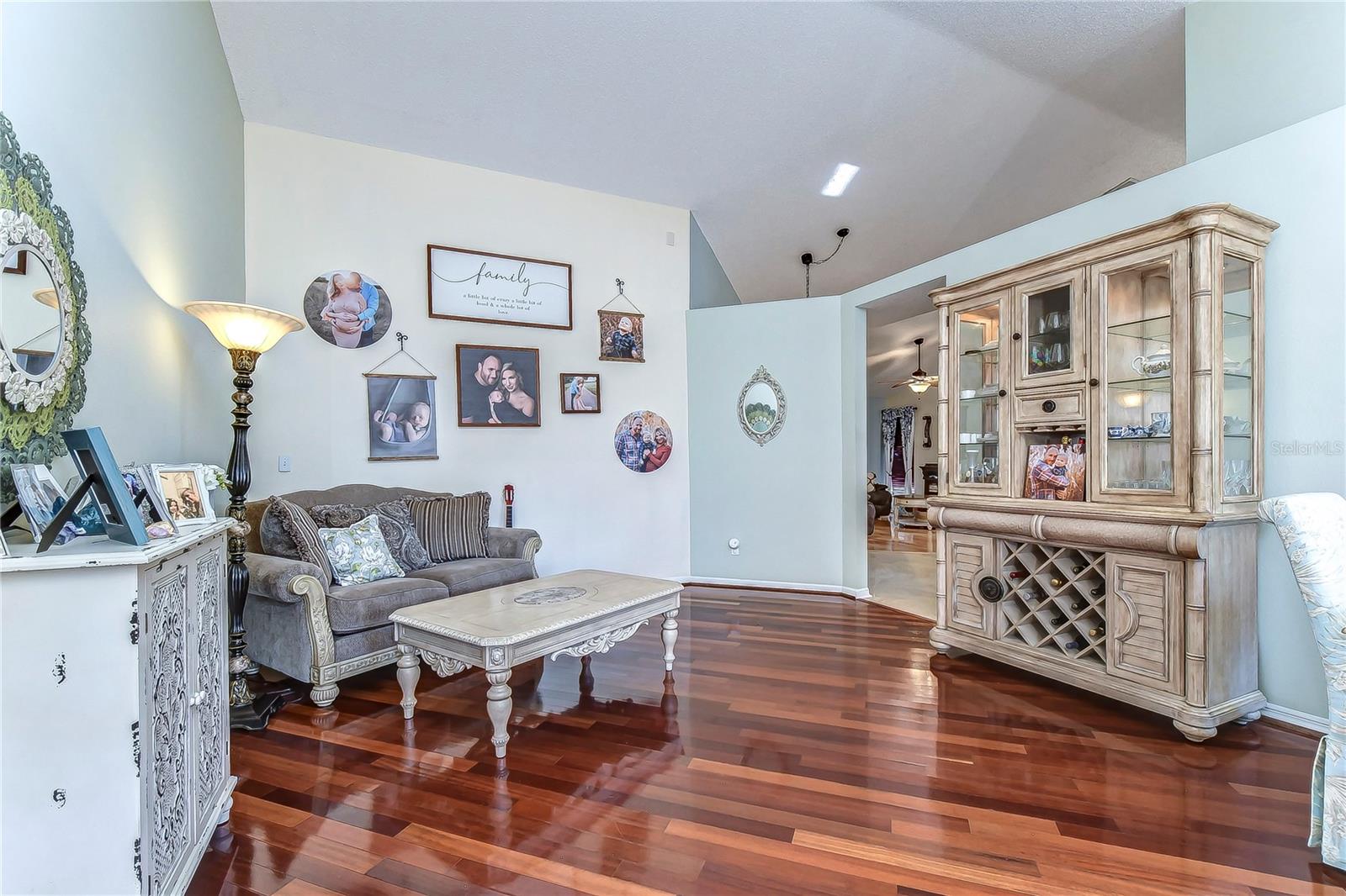9502 SUNNYOAK DR — photo 2