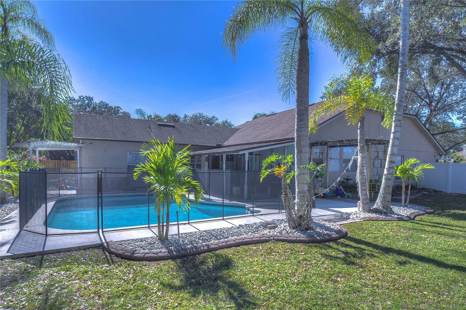 9502 SUNNYOAK DR — photo 32