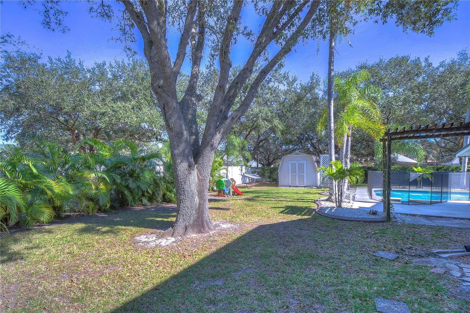 9502 SUNNYOAK DR — photo 26