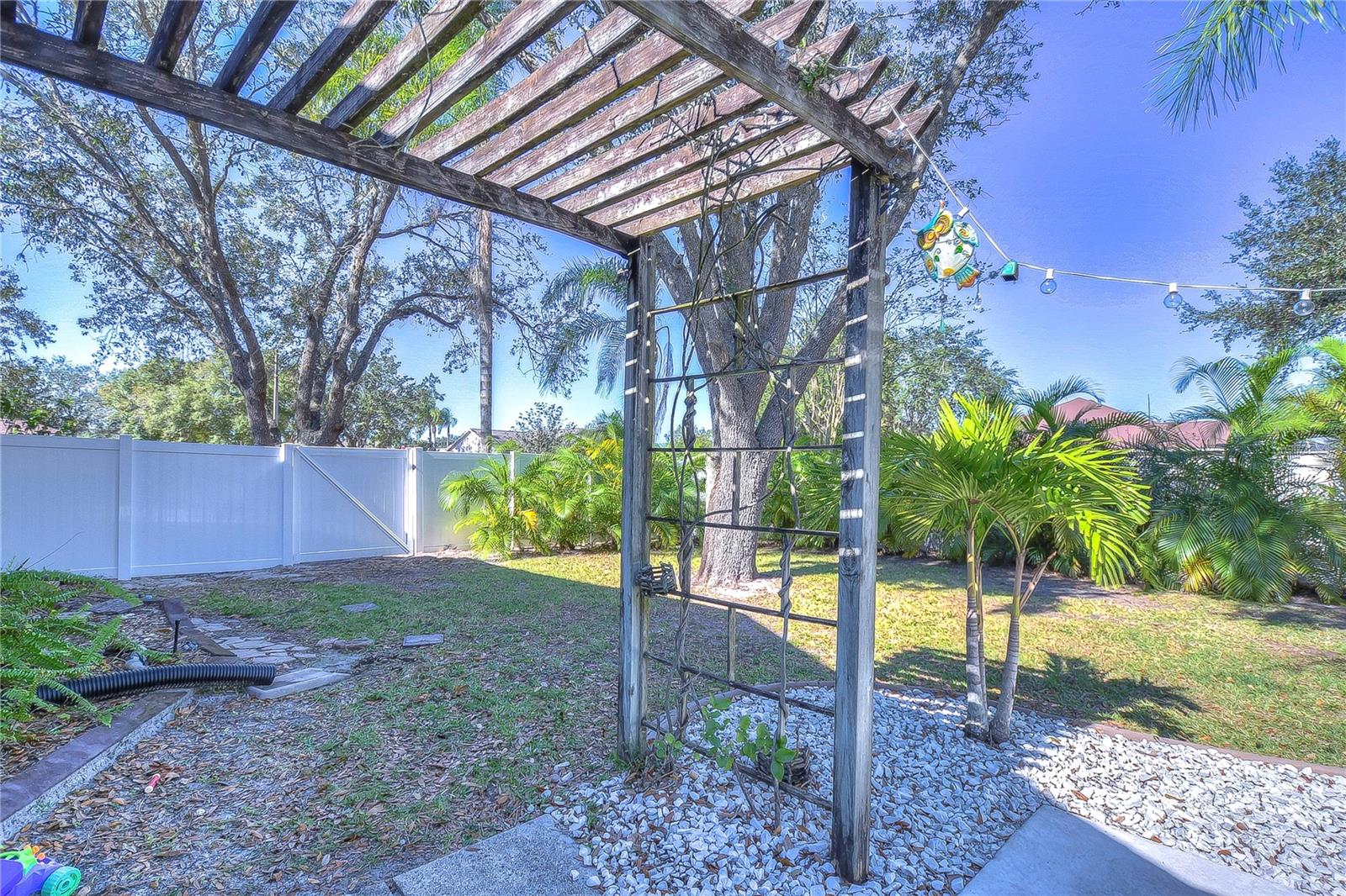 9502 SUNNYOAK DR — photo 41