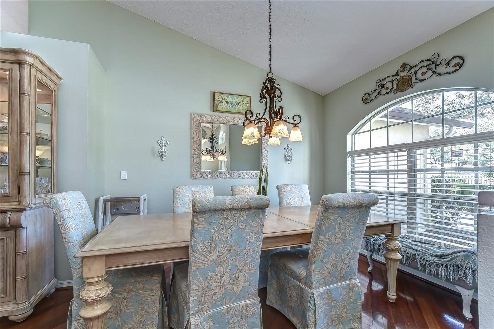 9502 SUNNYOAK DR — photo 4