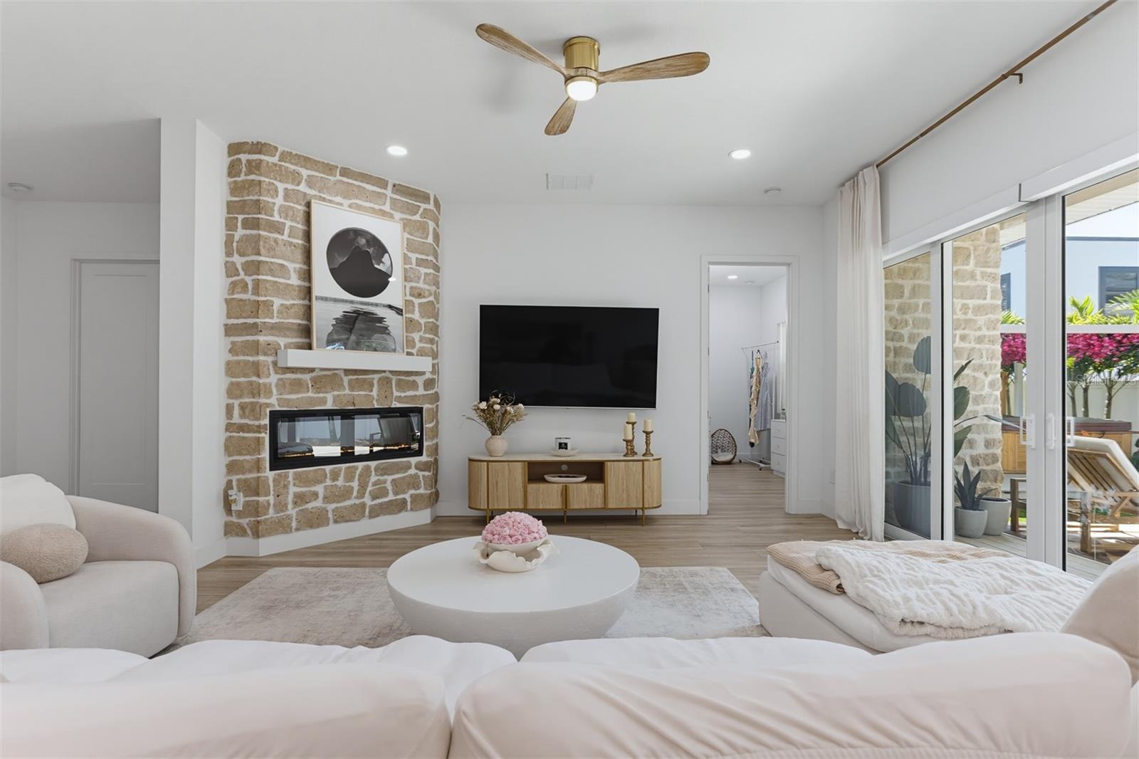 3206 W ARCH ST — photo 10