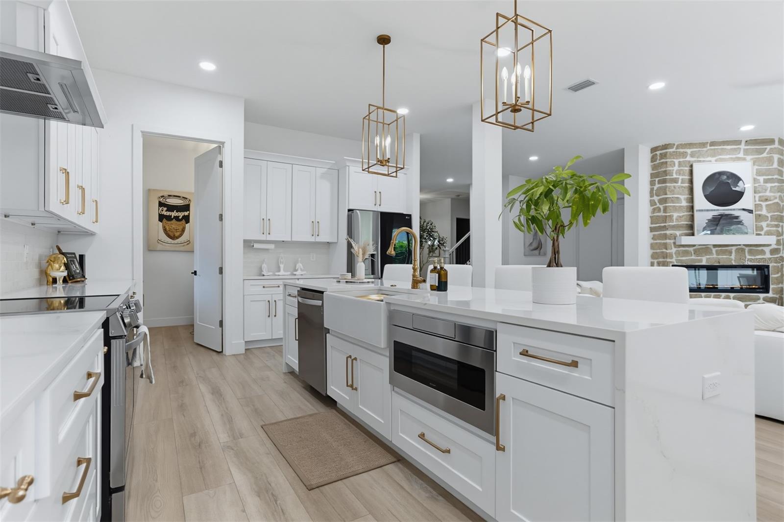 3206 W ARCH ST — photo 14