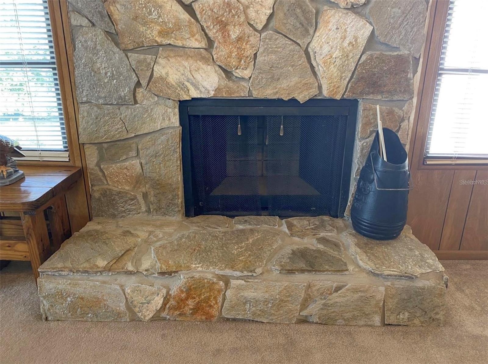 9940 EAGLES POINT CIR #4 — photo 14