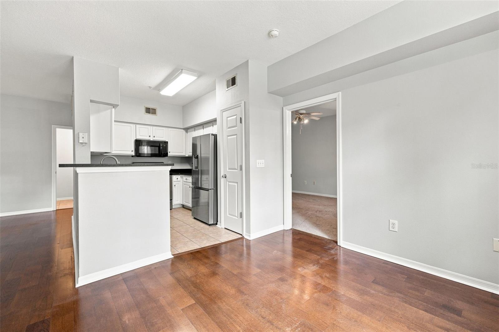 2010 E PALM AVE #14320 — photo 10