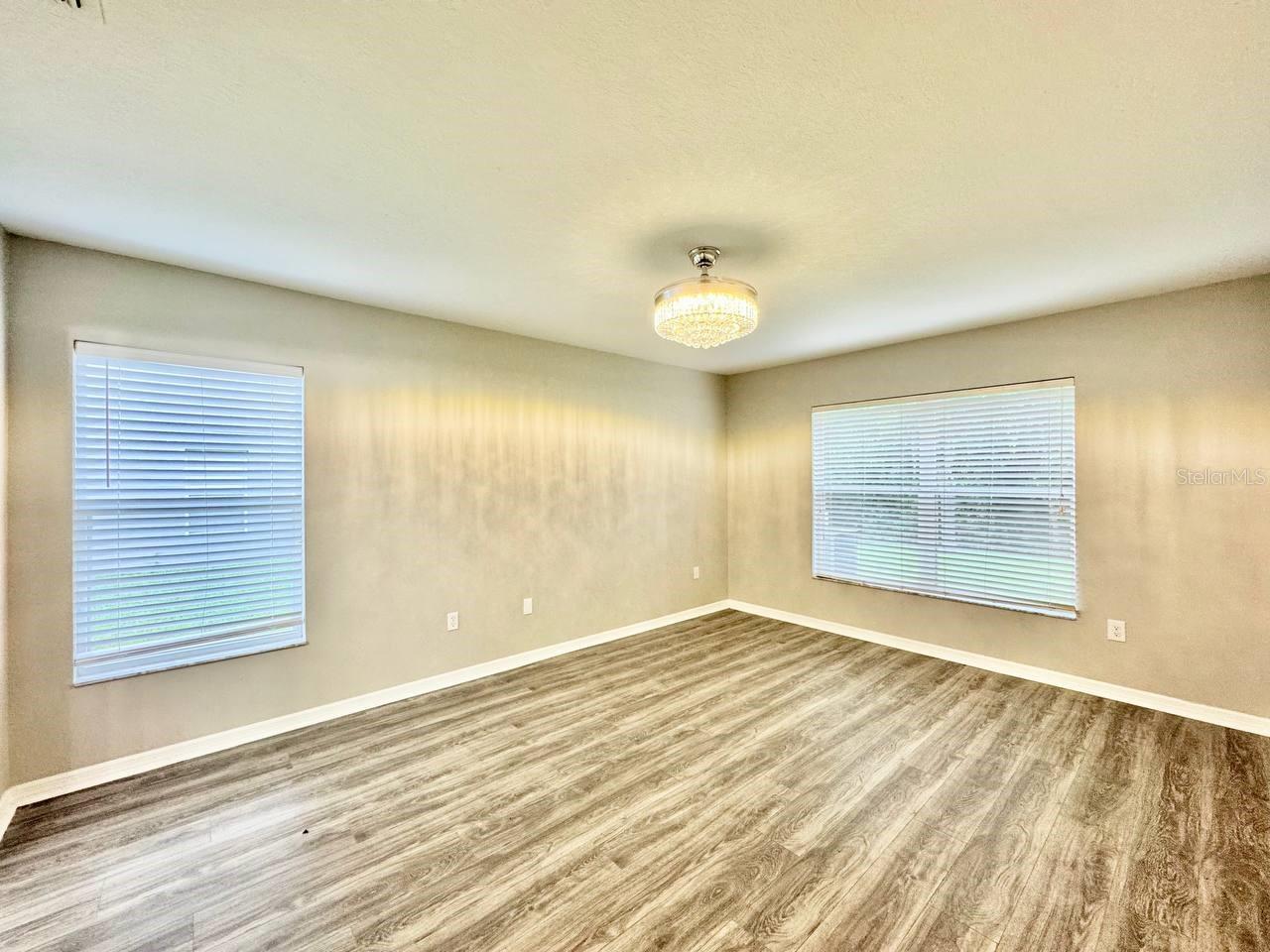 12534 CHENWOOD AVE — photo 10