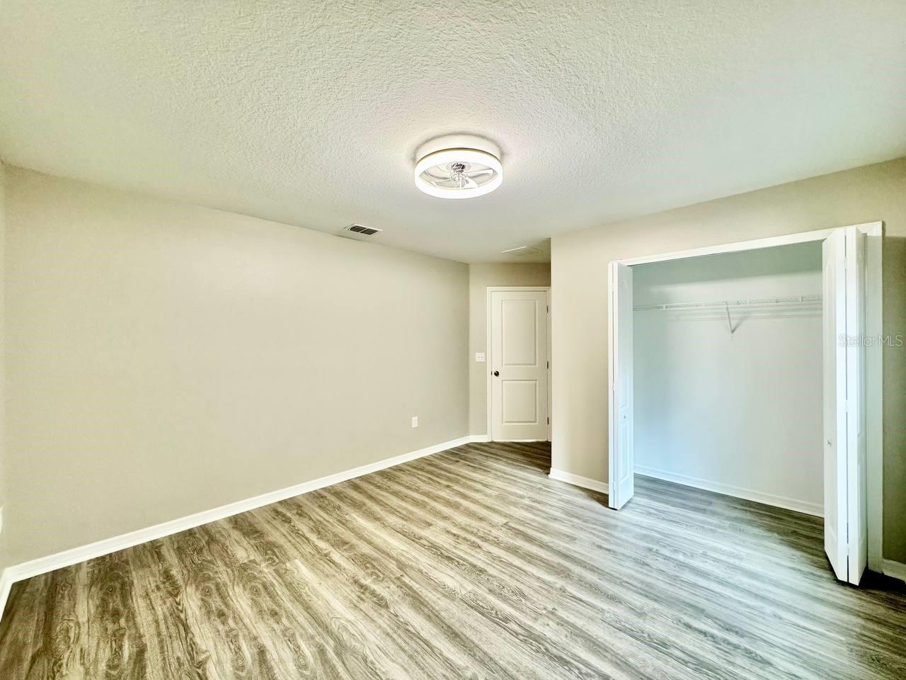 12534 CHENWOOD AVE — photo 26