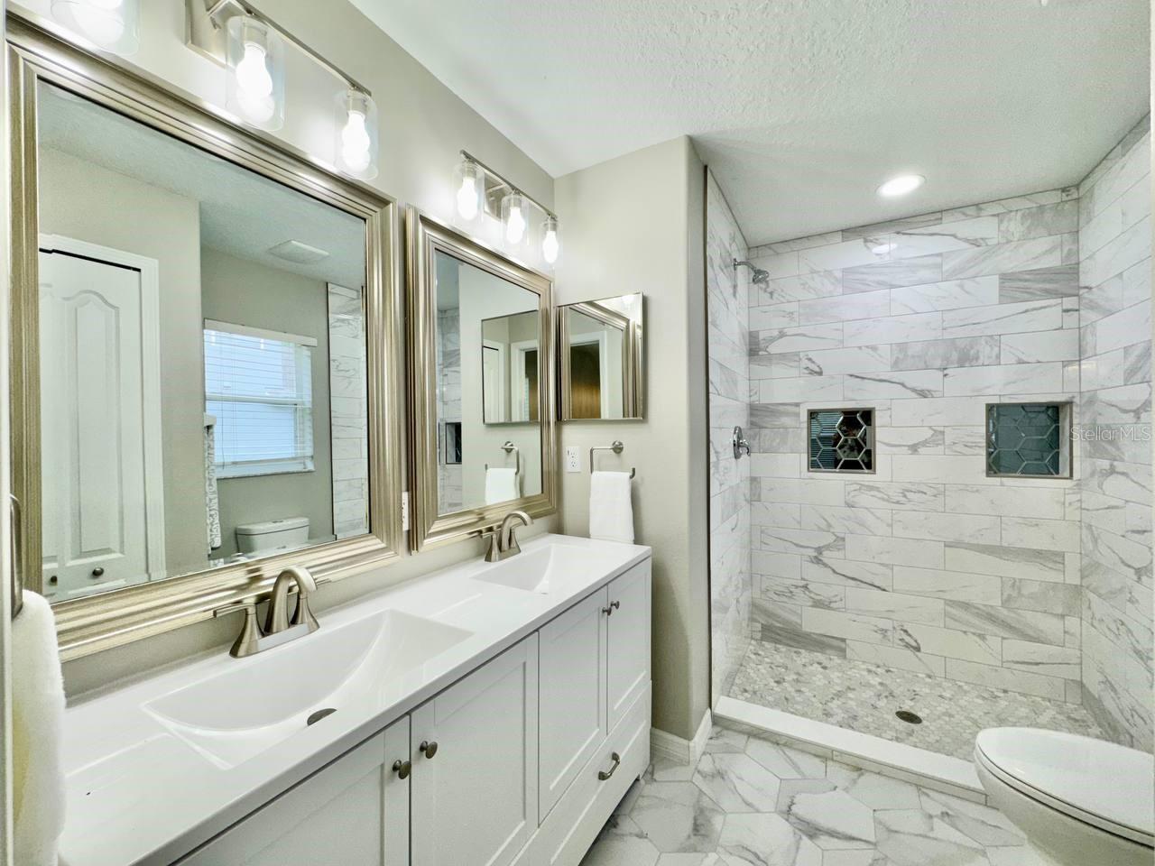 12534 CHENWOOD AVE — photo 14