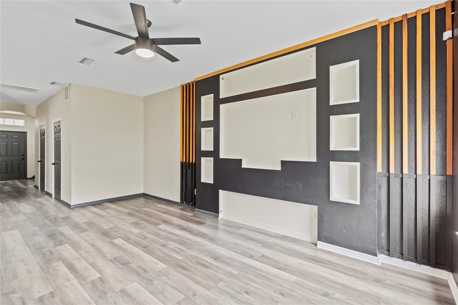 1522 SUMMERGATE DR — photo 9