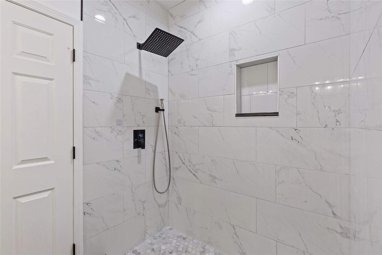1522 SUMMERGATE DR — photo 31
