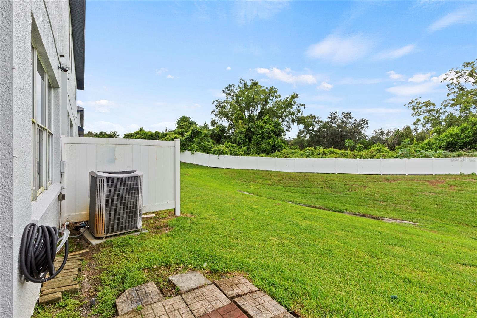 1522 SUMMERGATE DR — photo 46