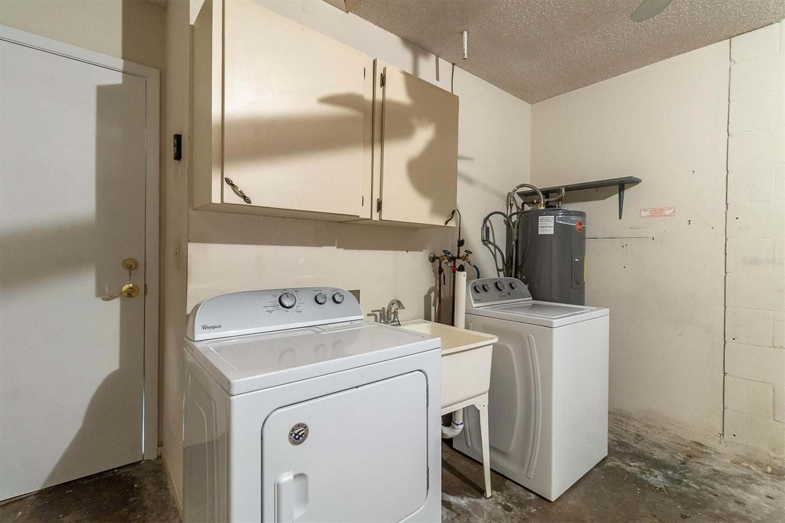 9528 BUNKER HILL CT — photo 25