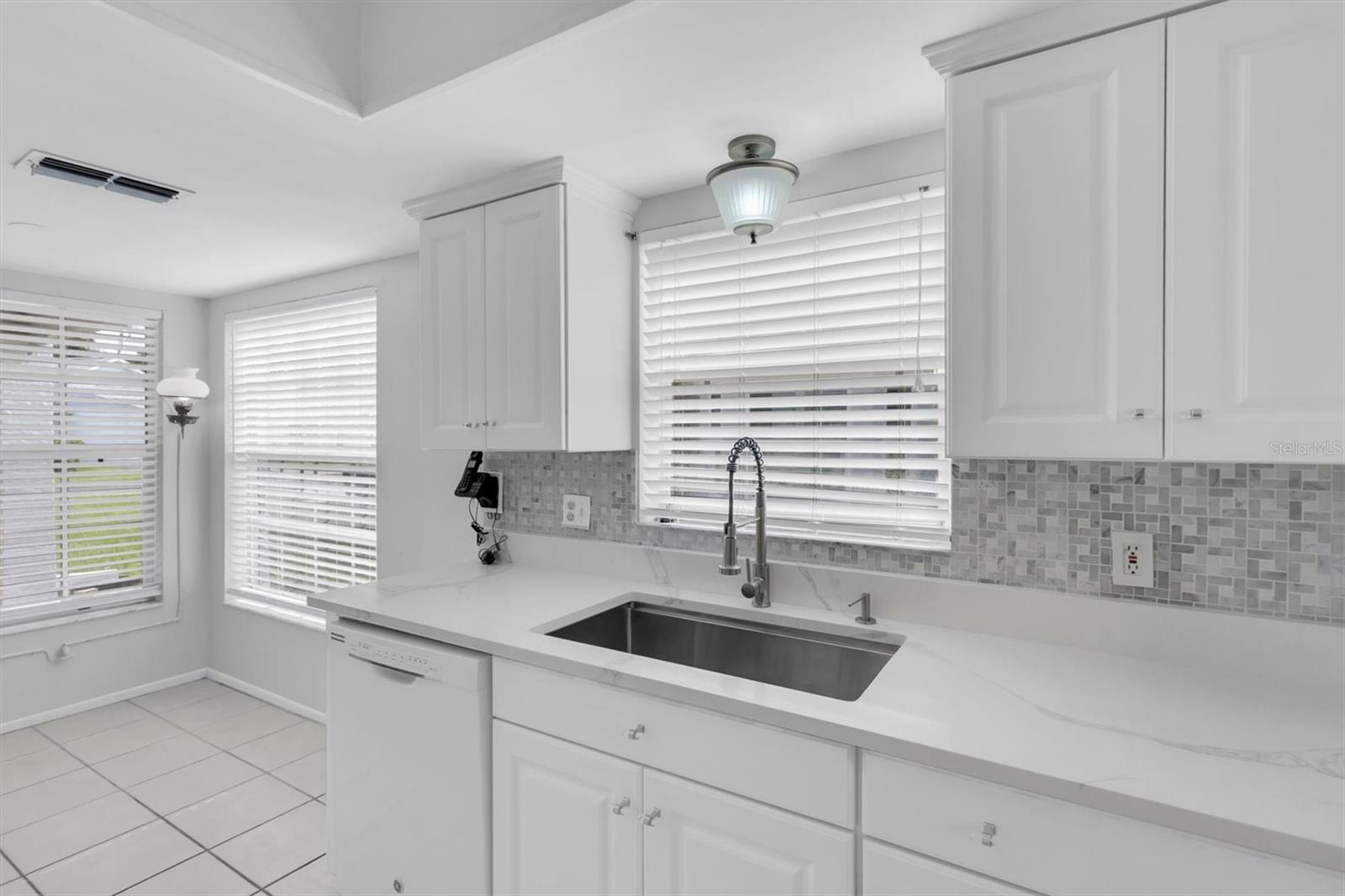9528 BUNKER HILL CT — photo 15