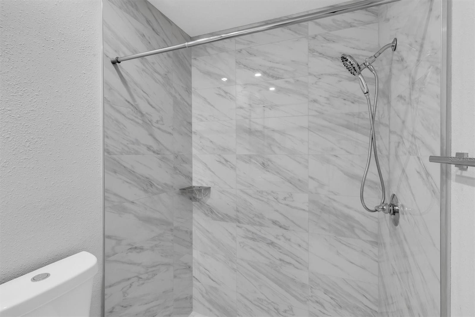 9528 BUNKER HILL CT — photo 24