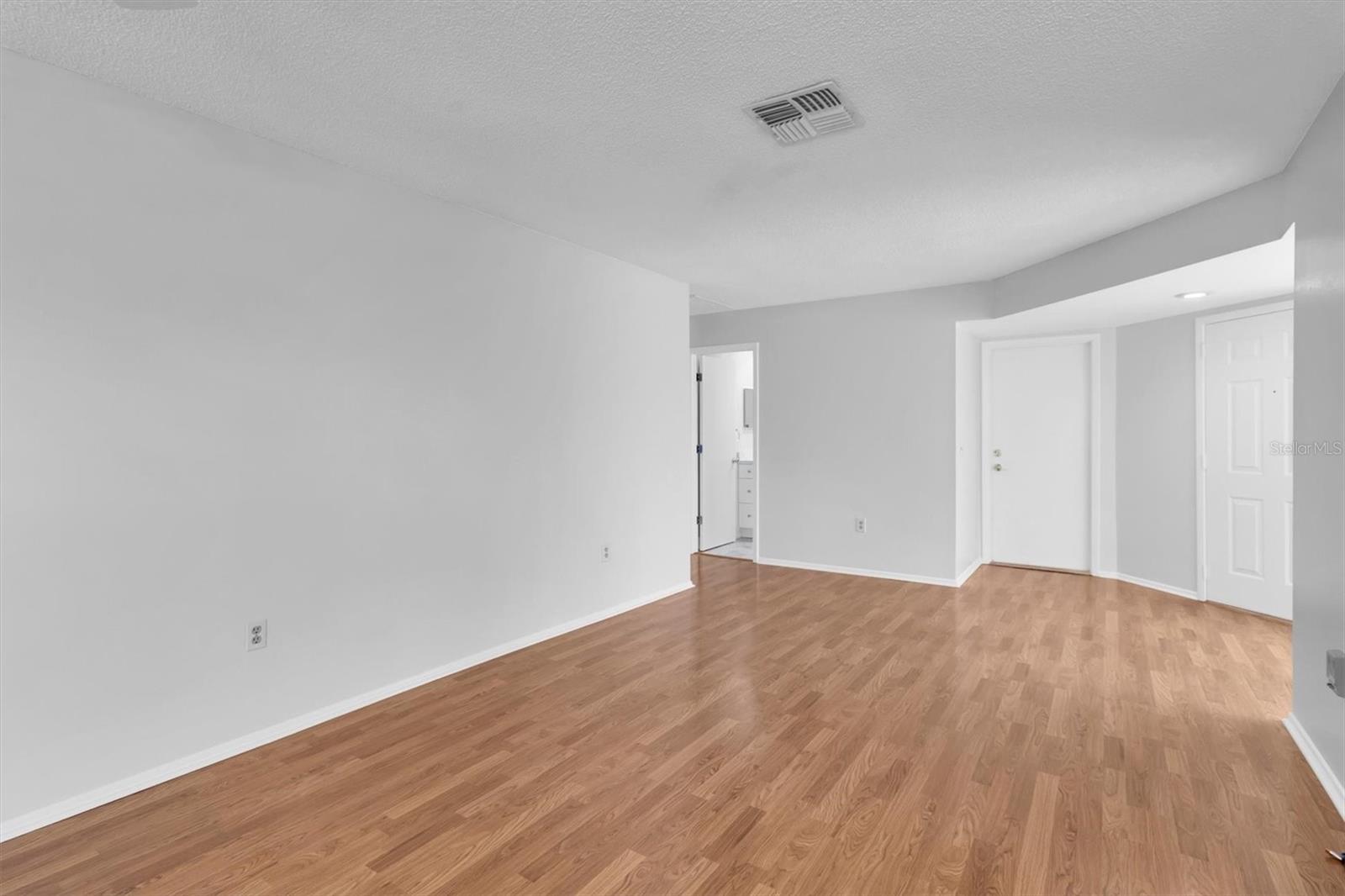 9528 BUNKER HILL CT — photo 7