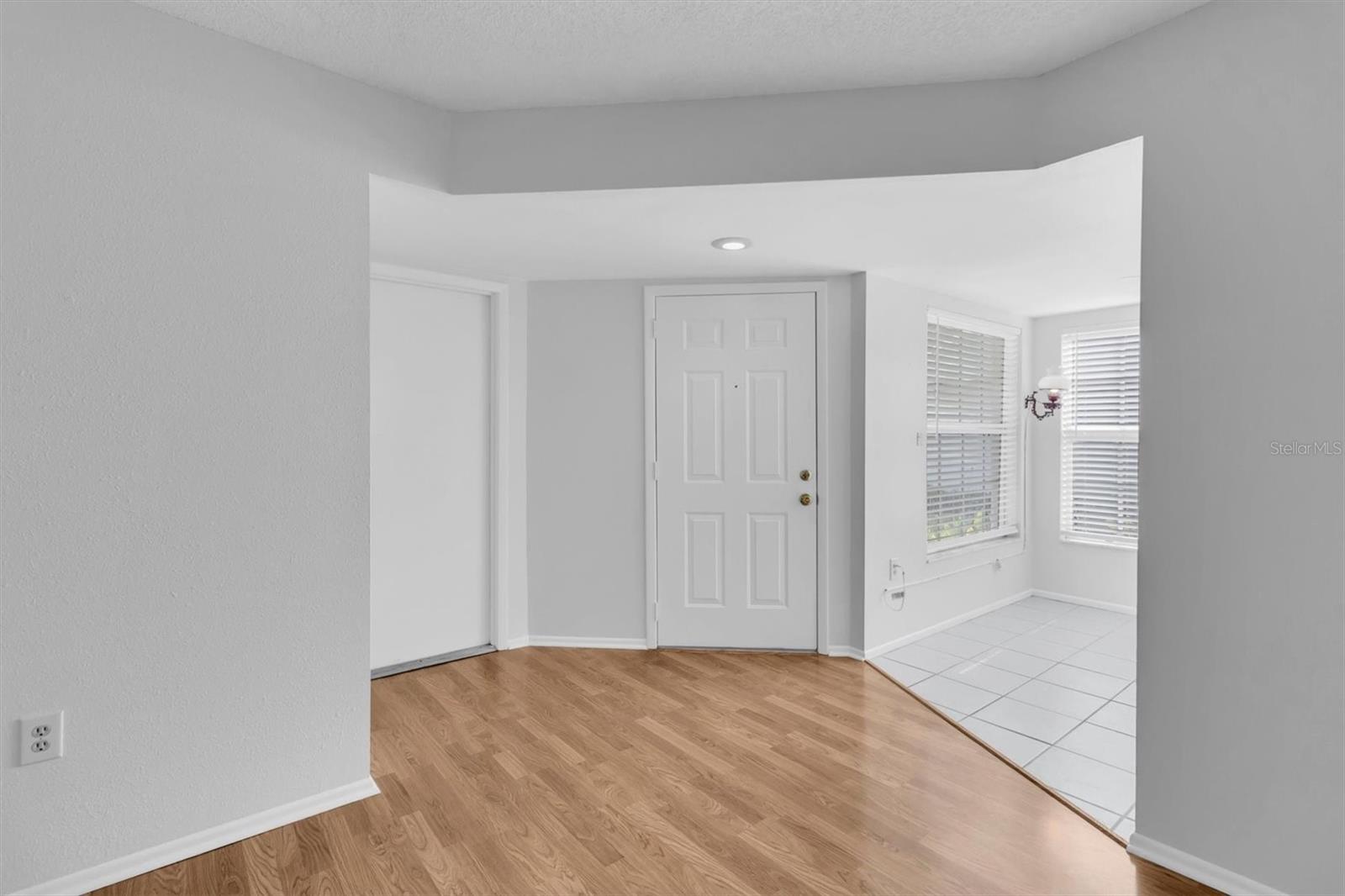 9528 BUNKER HILL CT — photo 3