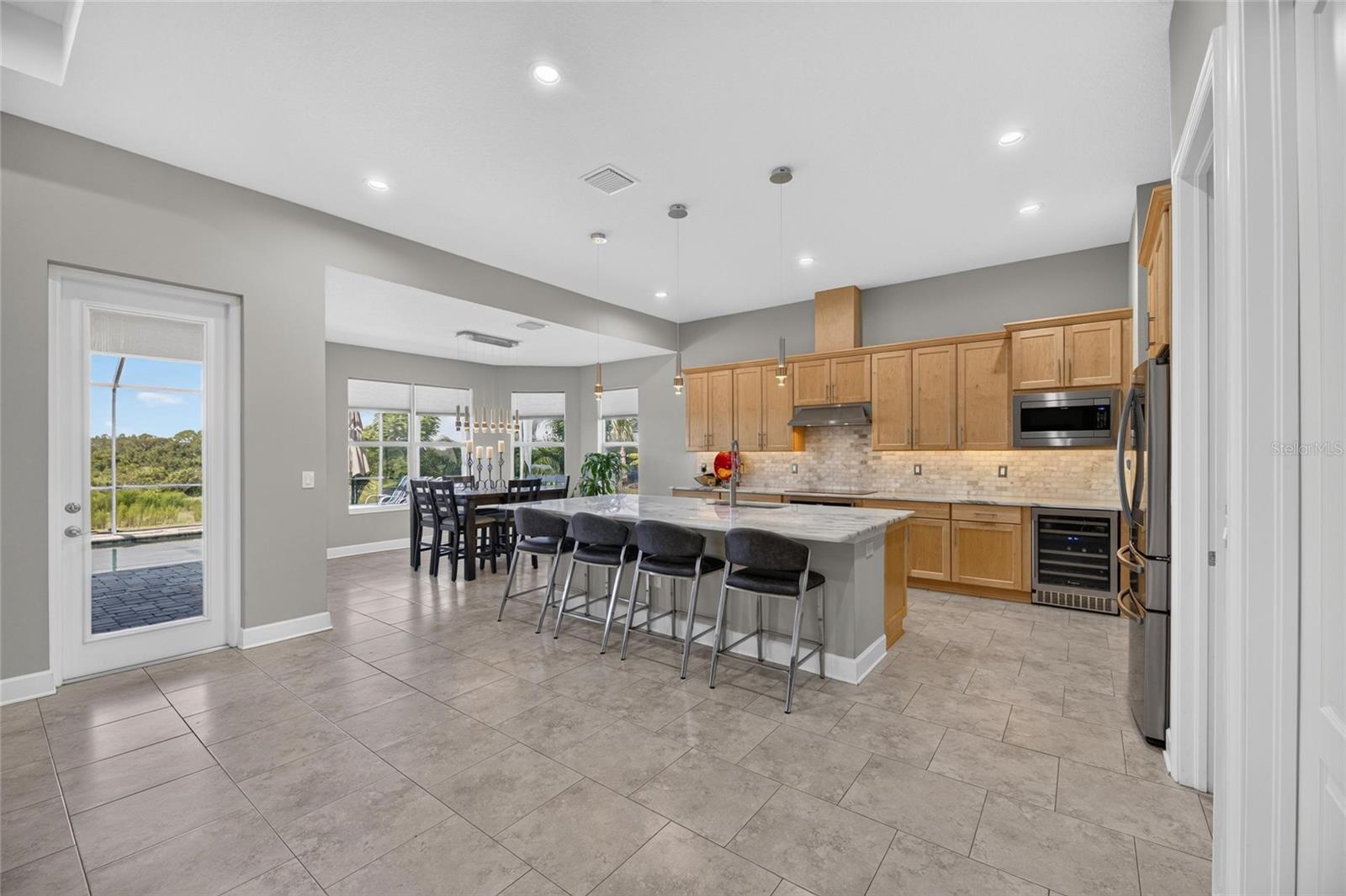 5218 LAKE VENICE DR — photo 39