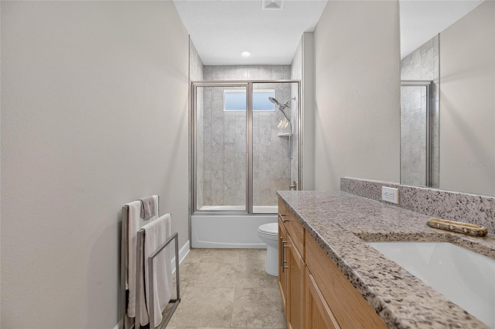 5218 LAKE VENICE DR — photo 43