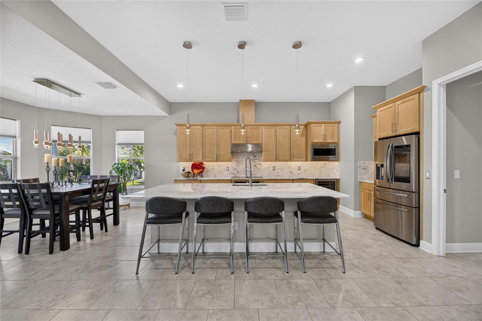5218 LAKE VENICE DR — photo 40