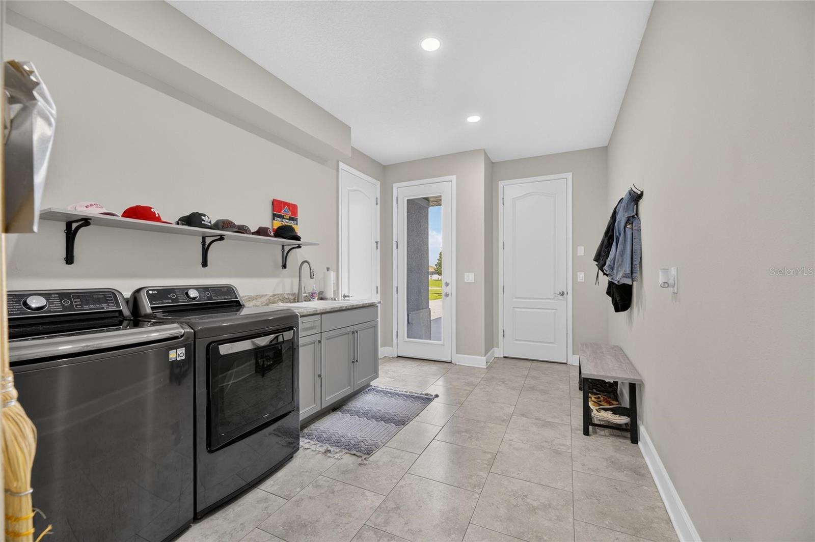 5218 LAKE VENICE DR — photo 12