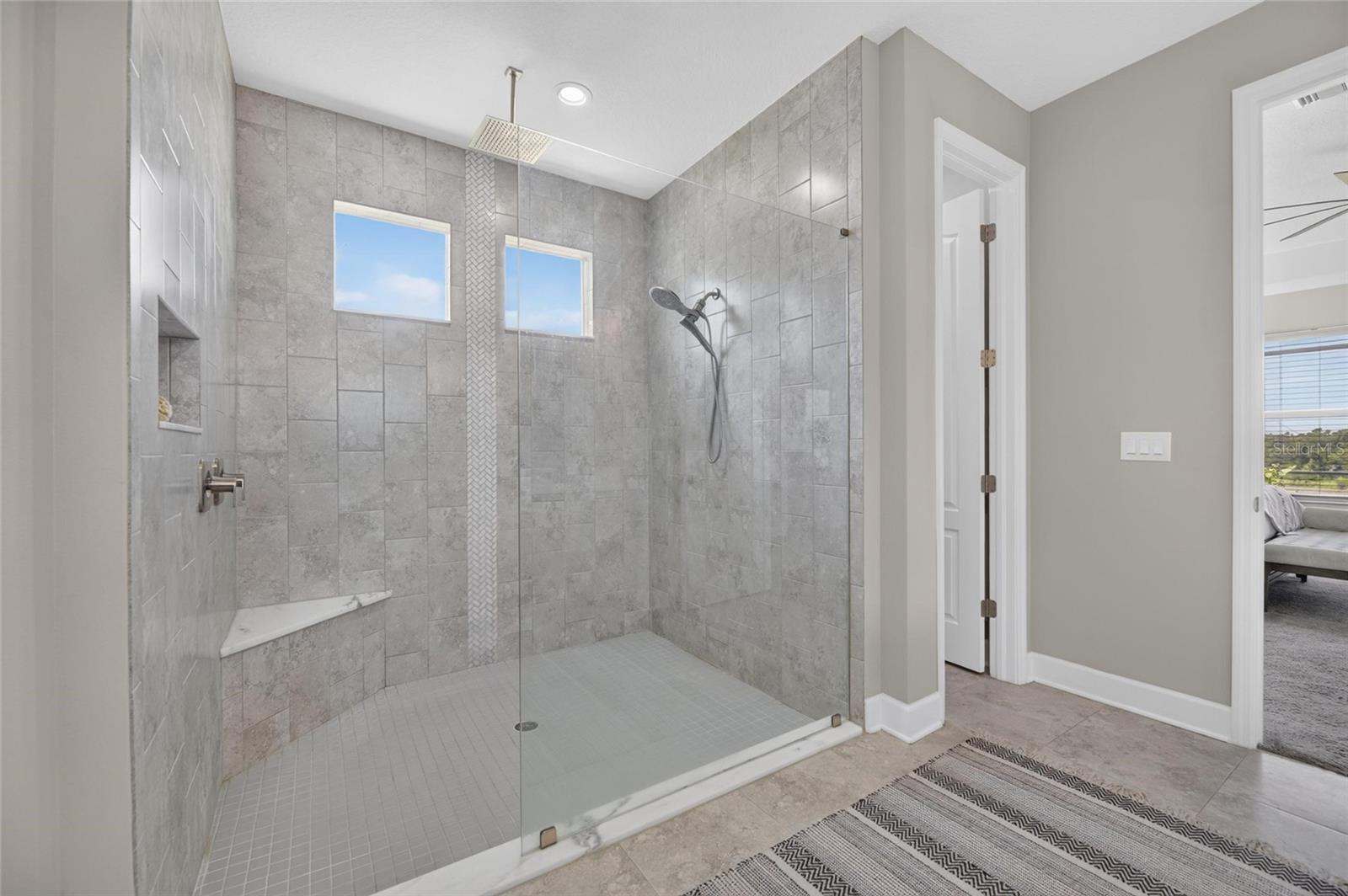 5218 LAKE VENICE DR — photo 23