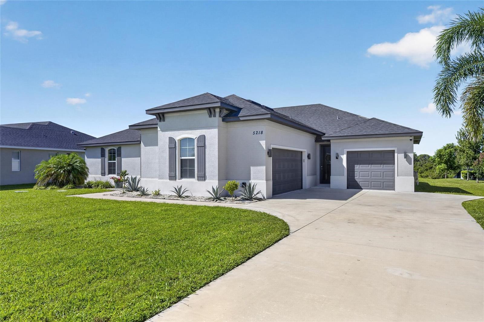 5218 LAKE VENICE DR — photo 2