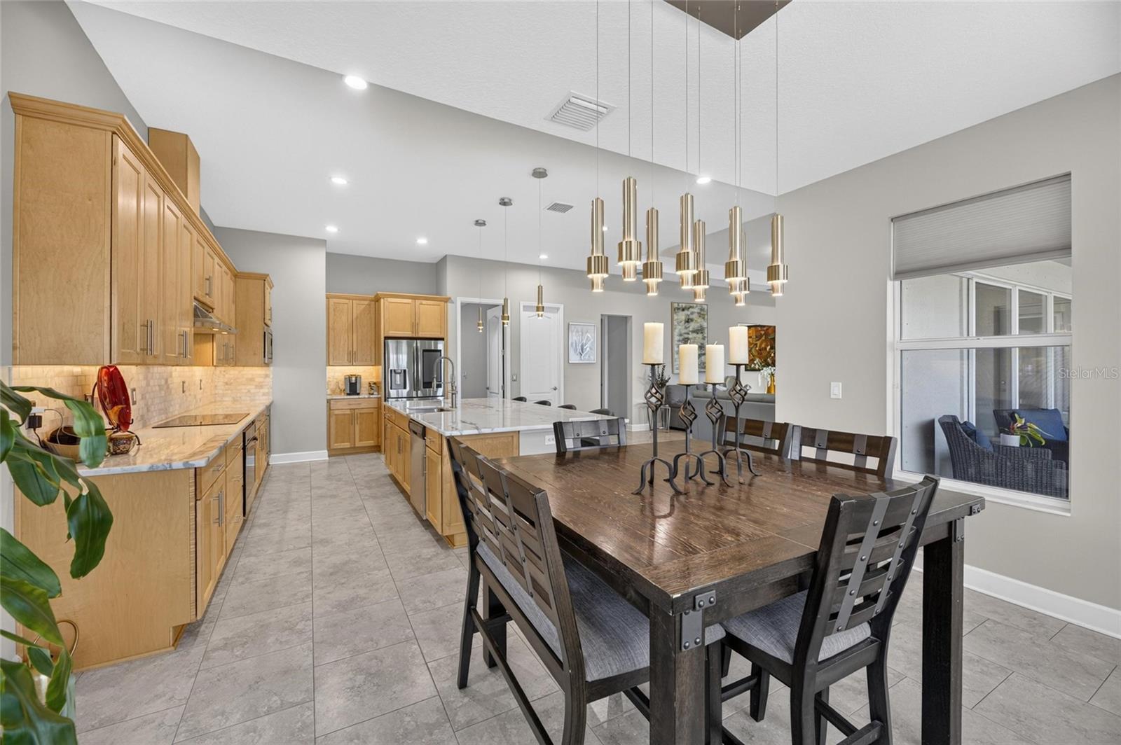 5218 LAKE VENICE DR — photo 10