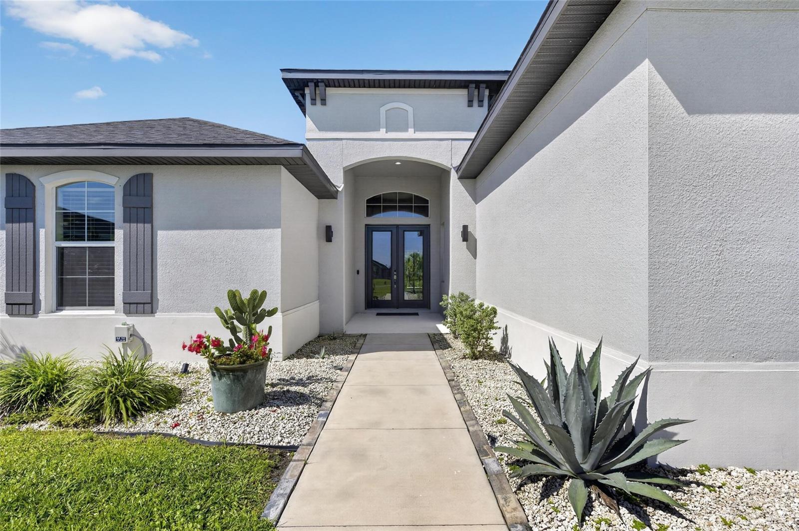 5218 LAKE VENICE DR — photo 3