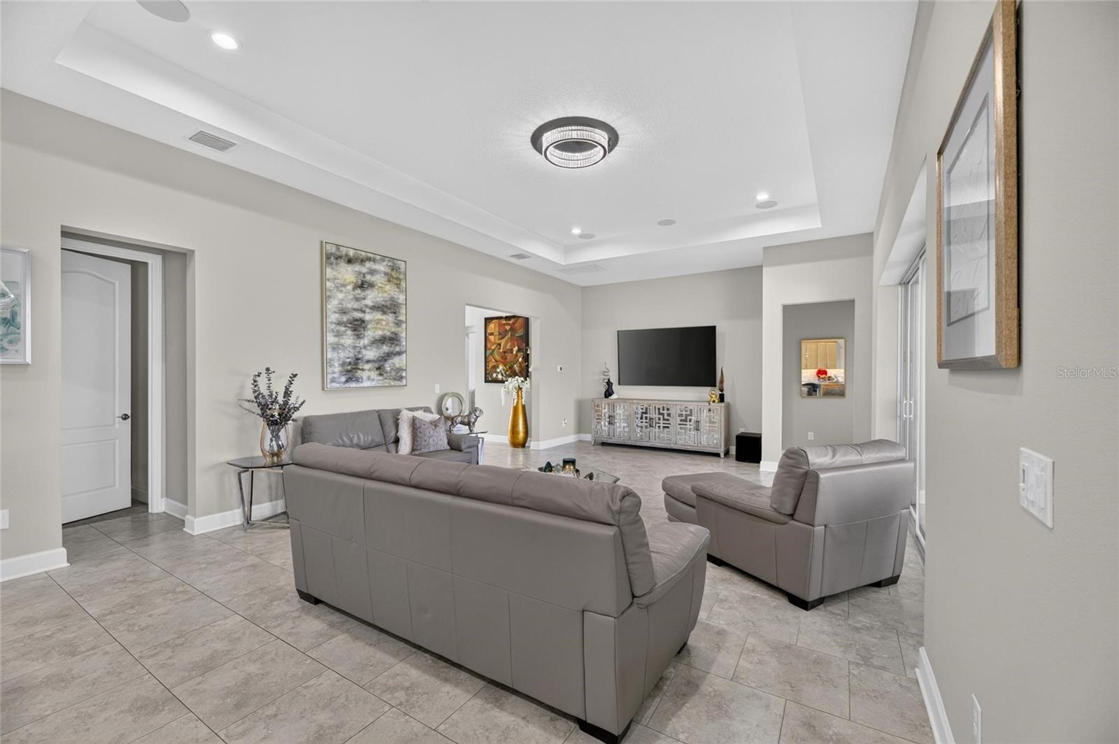 5218 LAKE VENICE DR — photo 33