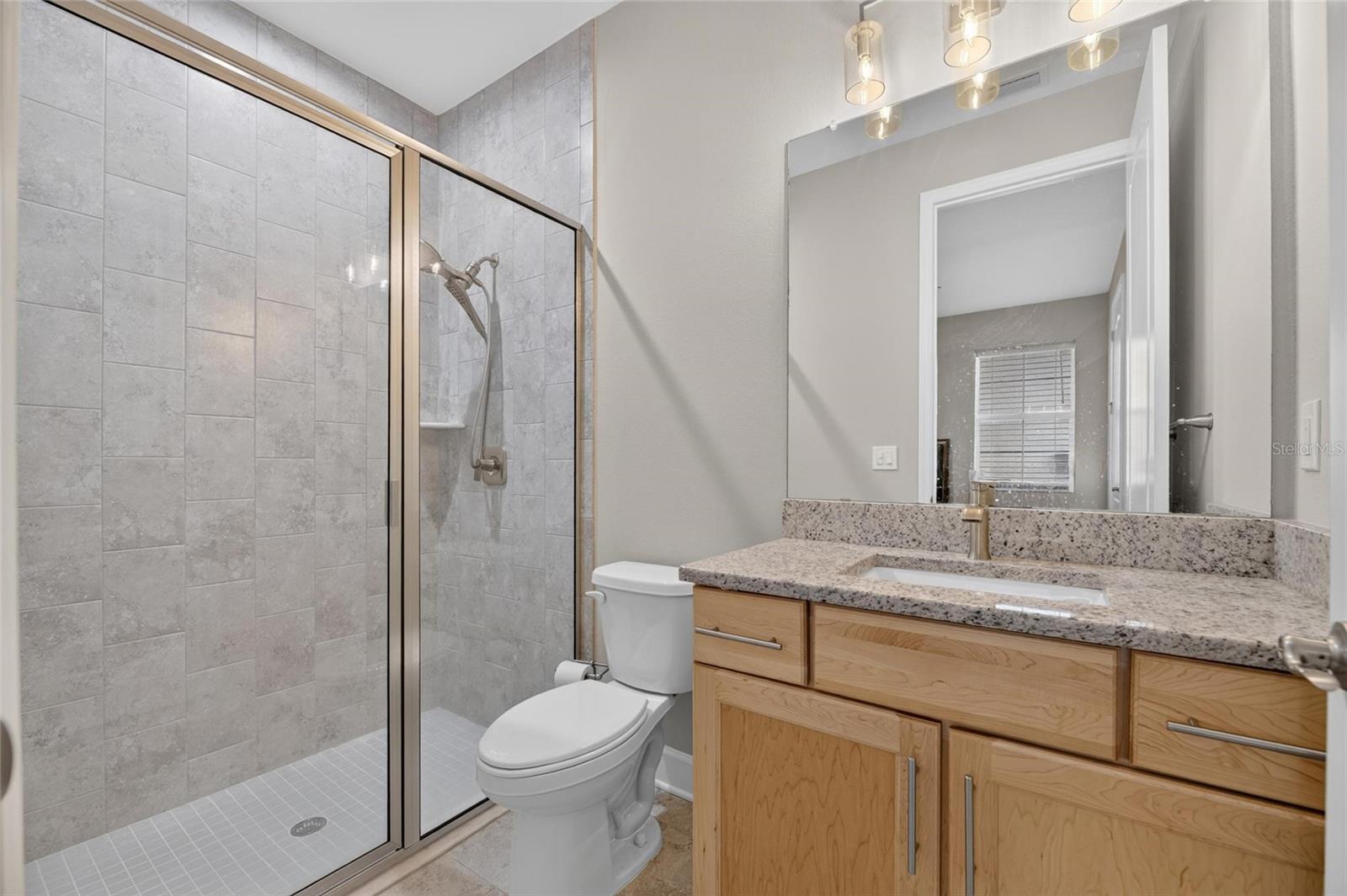5218 LAKE VENICE DR — photo 37