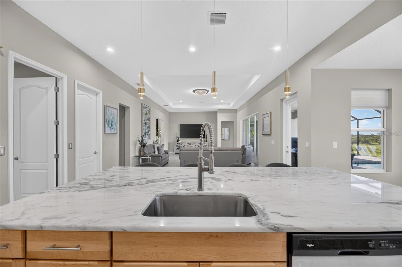 5218 LAKE VENICE DR — photo 8