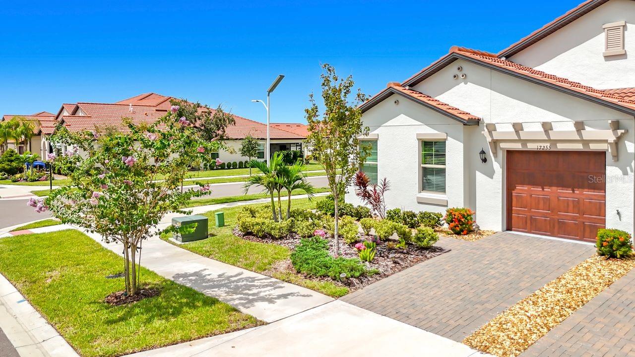 17255 HOLLY WELL AVE — photo 12