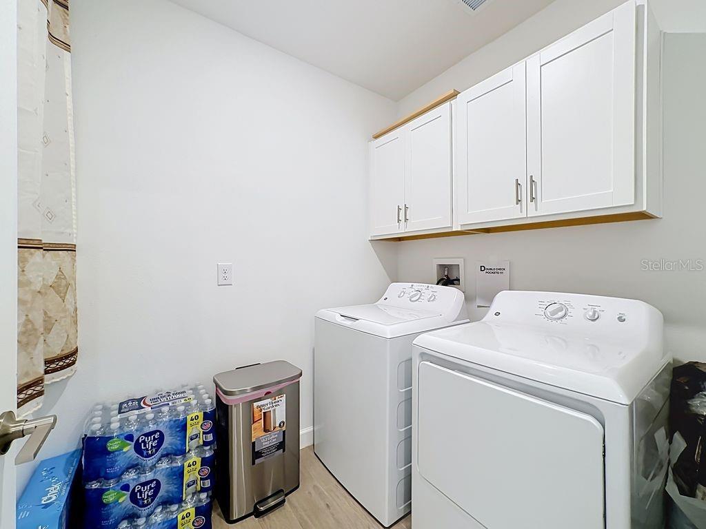 17255 HOLLY WELL AVE — photo 51