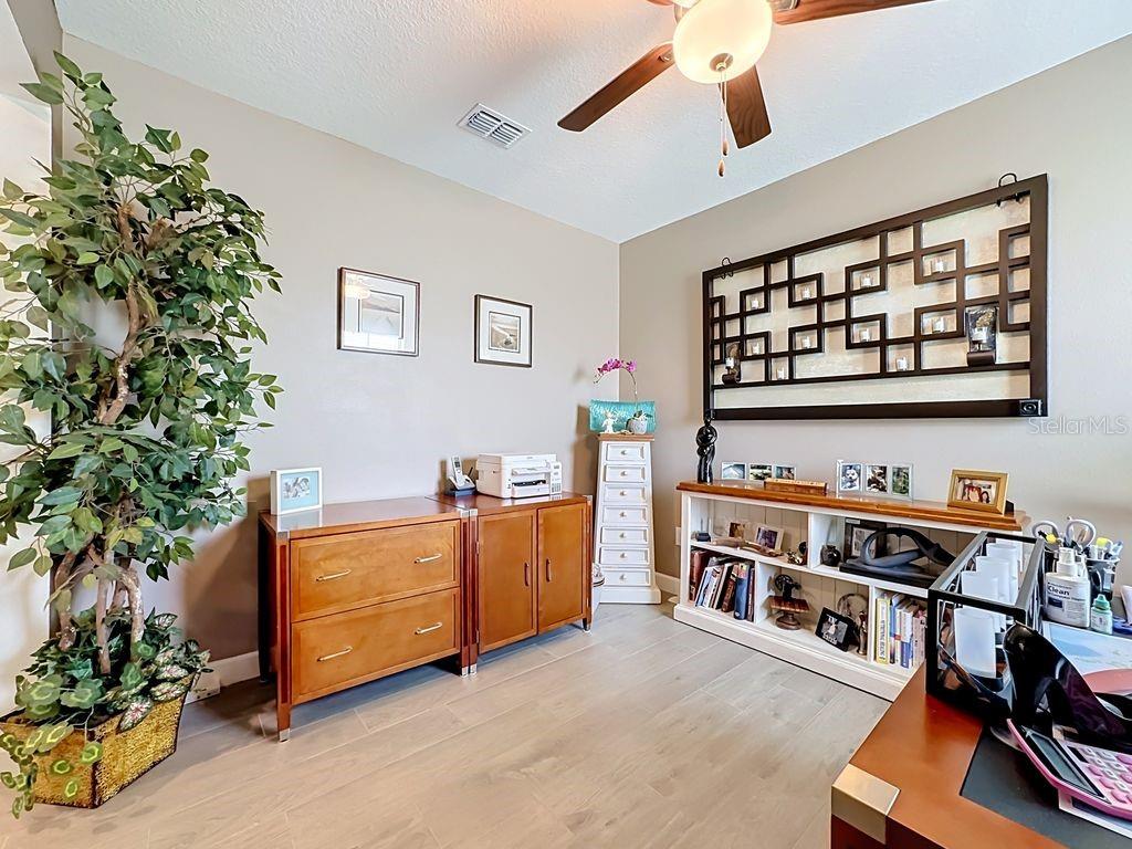 17255 HOLLY WELL AVE — photo 37
