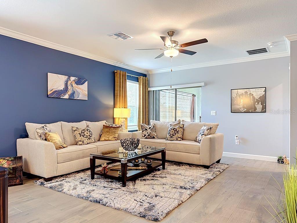 17255 HOLLY WELL AVE — photo 31