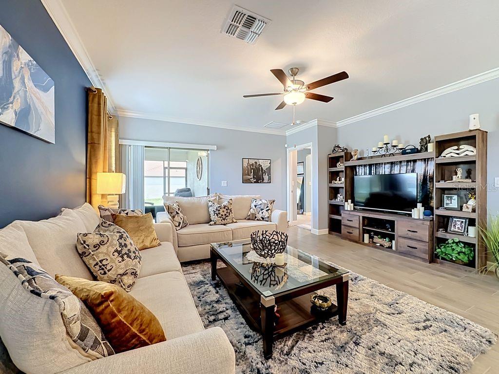 17255 HOLLY WELL AVE — photo 32