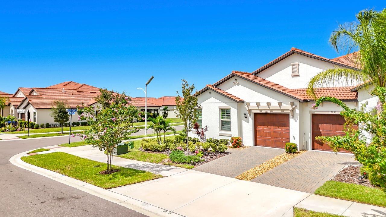 17255 HOLLY WELL AVE — photo 11