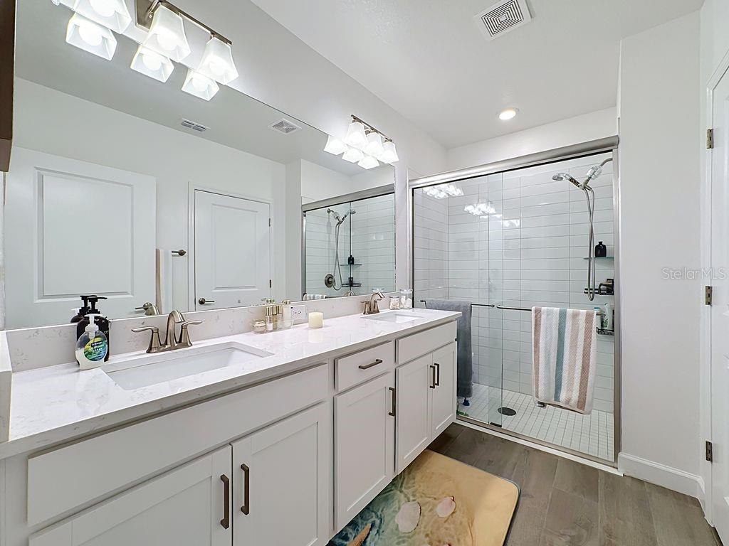 17255 HOLLY WELL AVE — photo 47