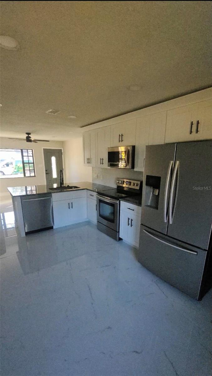 2459 17TH AVE S — photo 3