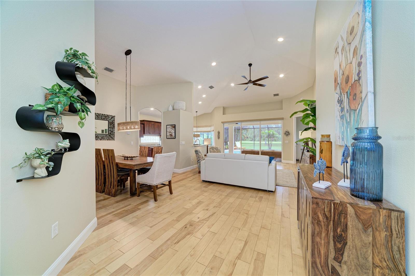 6690 TAILFEATHER WAY — photo 7