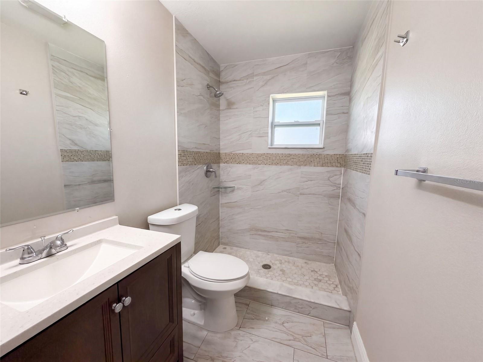 121 INWOOD CIR — photo 13