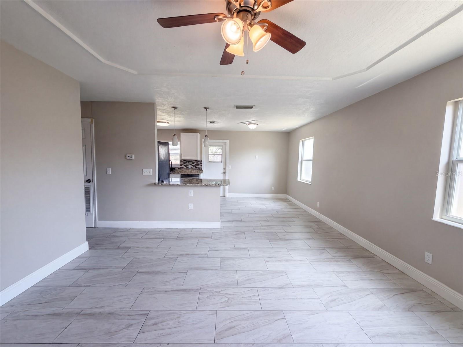 121 INWOOD CIR — photo 7