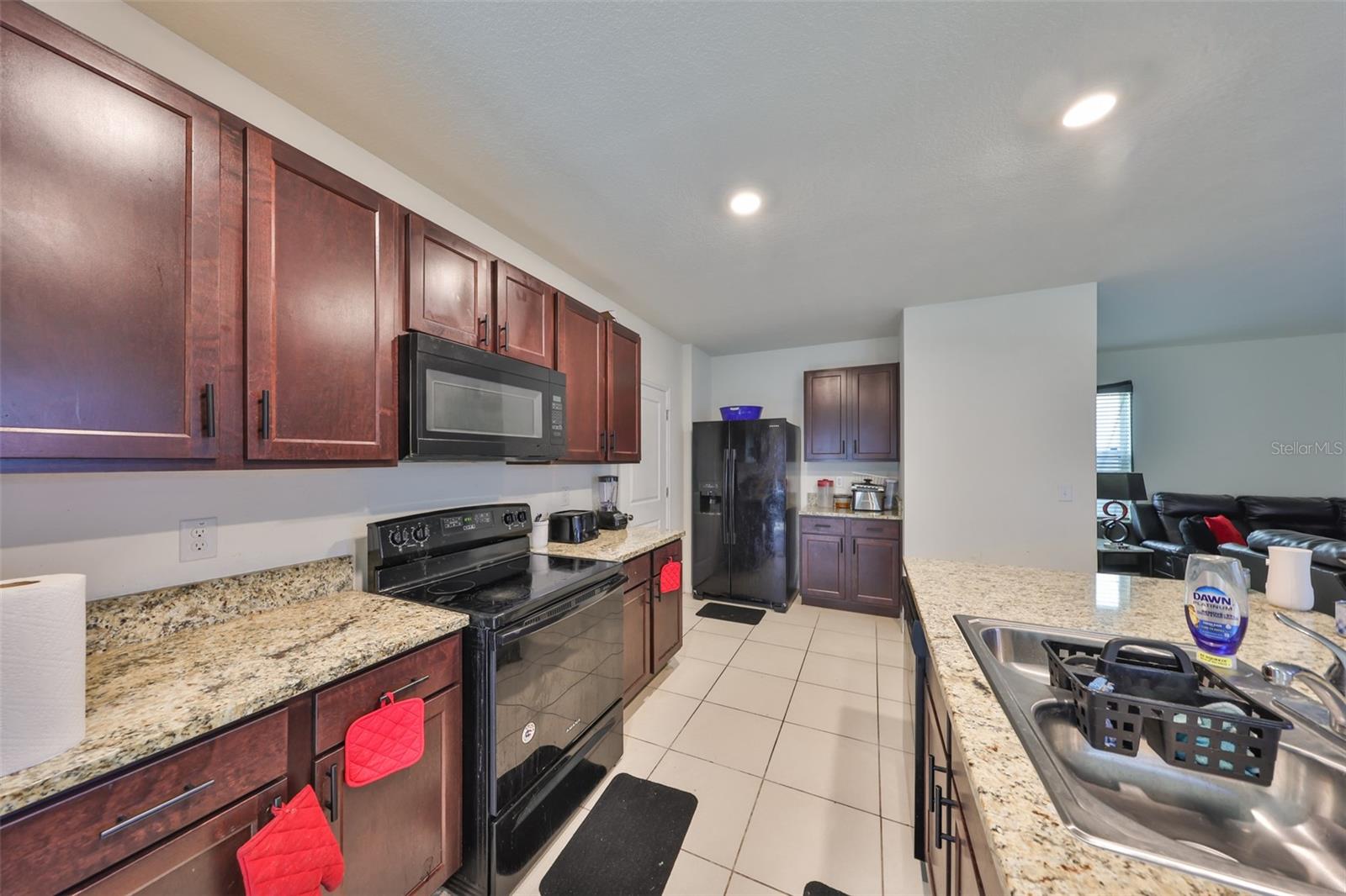 10967 CARLTON FIELDS DR — photo 8