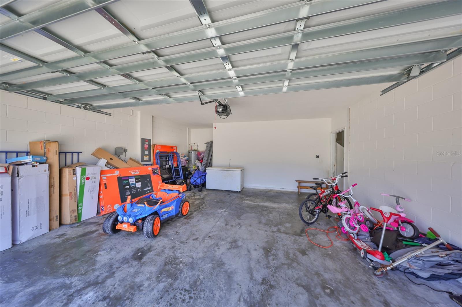10967 CARLTON FIELDS DR — photo 24