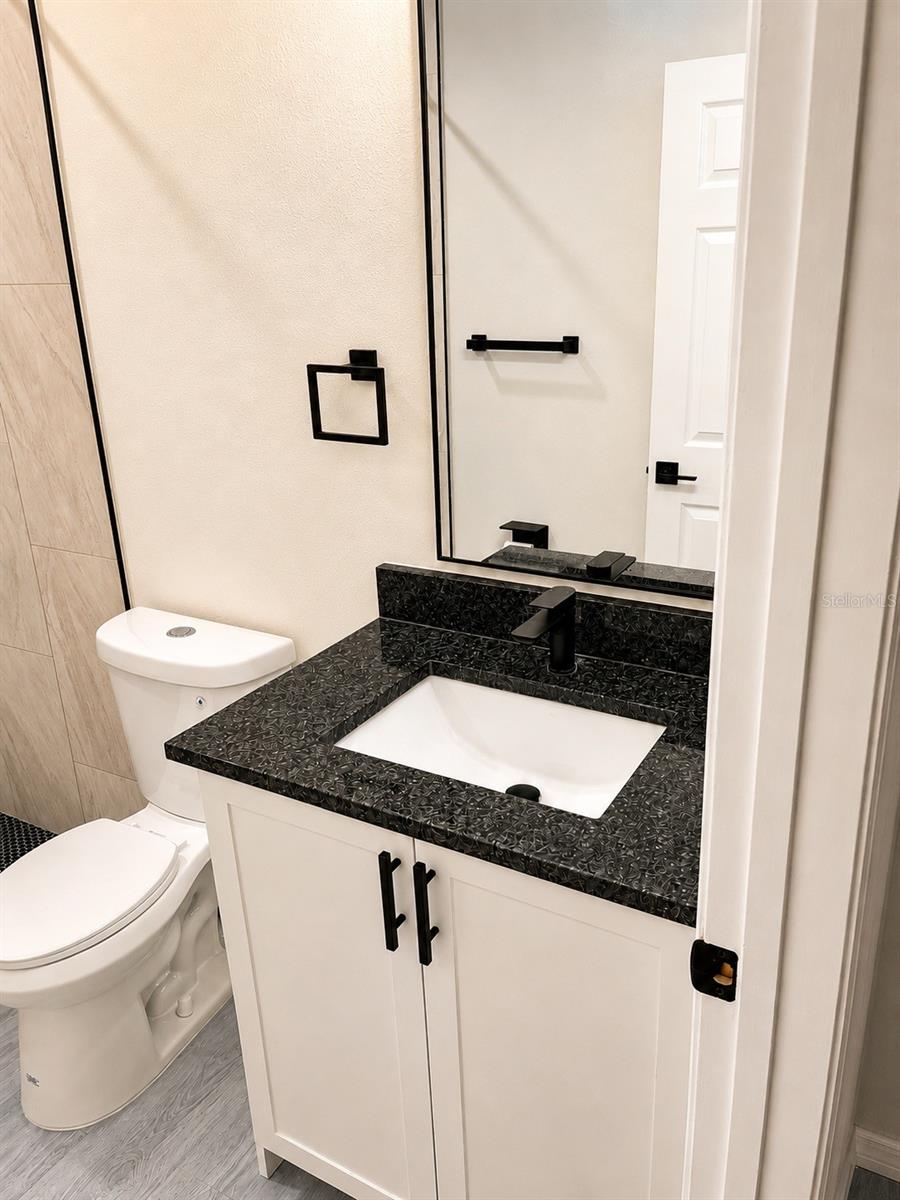 1710 W NORTH B ST #2 — photo 9