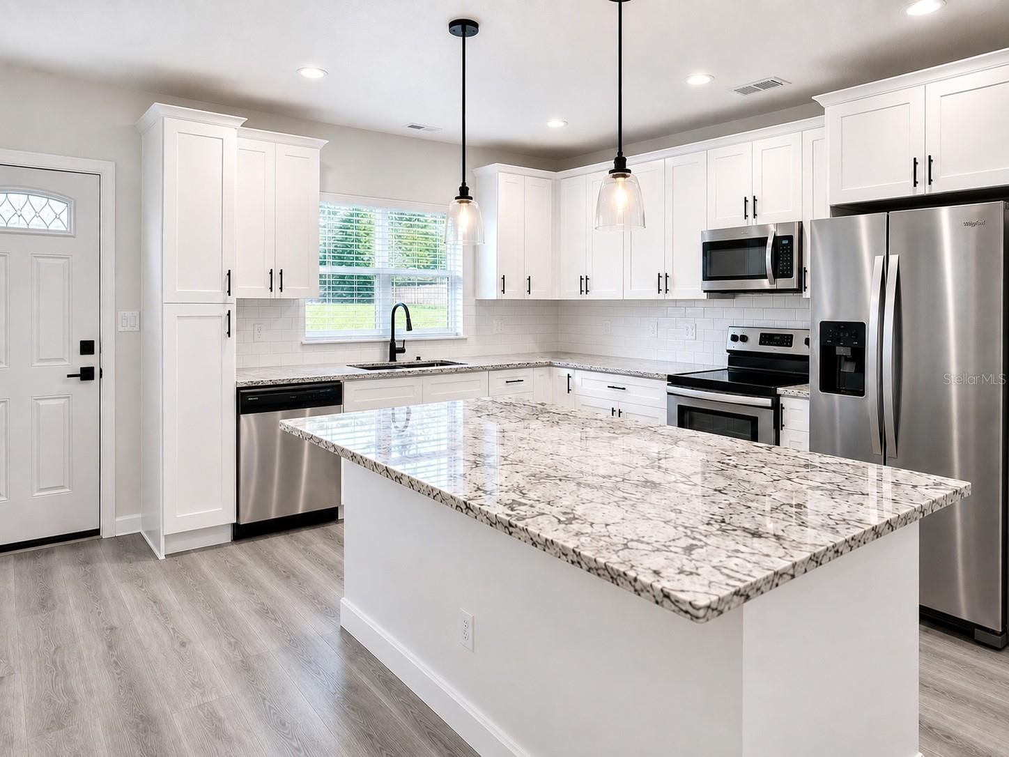 1710 W NORTH B ST #2 — photo 3